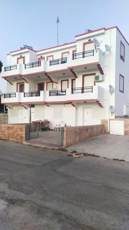 Mama Marina Apartement Near To The Airport 2 Антимахия Экстерьер фото